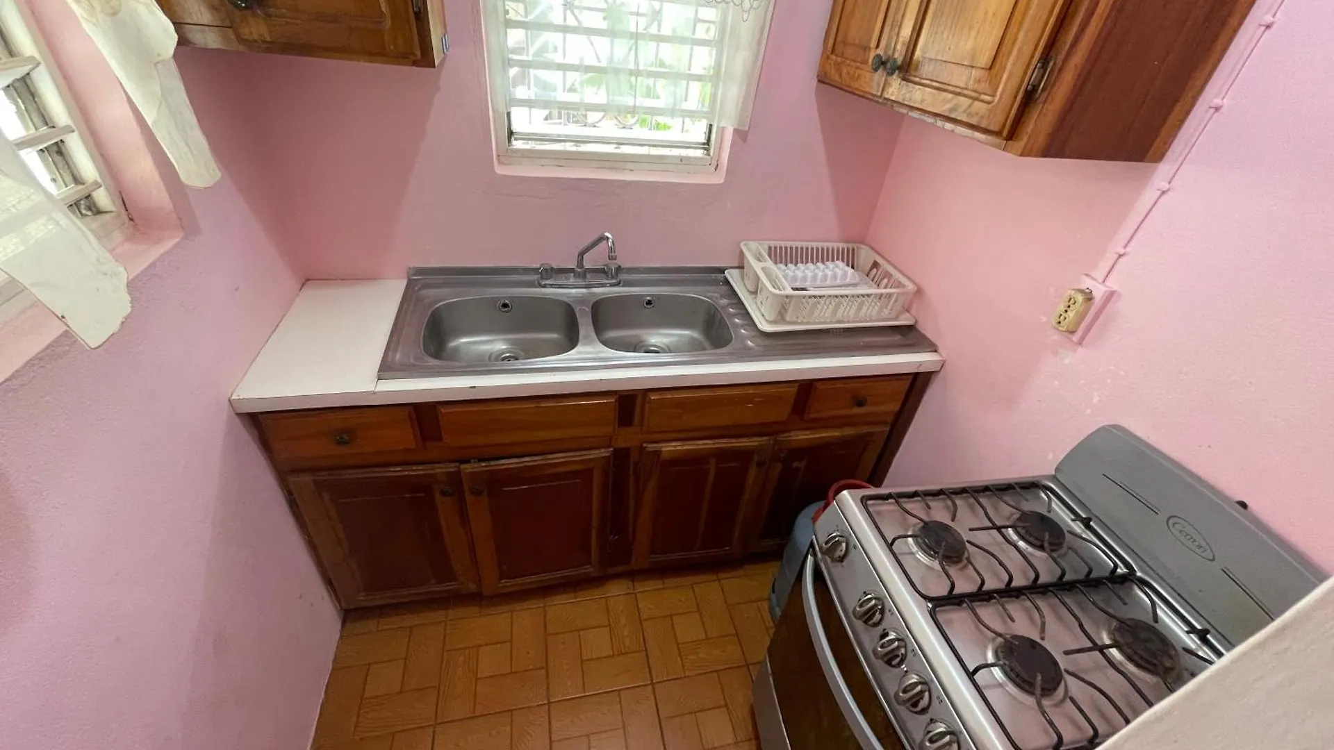 Little Shaw Park Guest House Ότσο Ρίος Διαμέρισμα